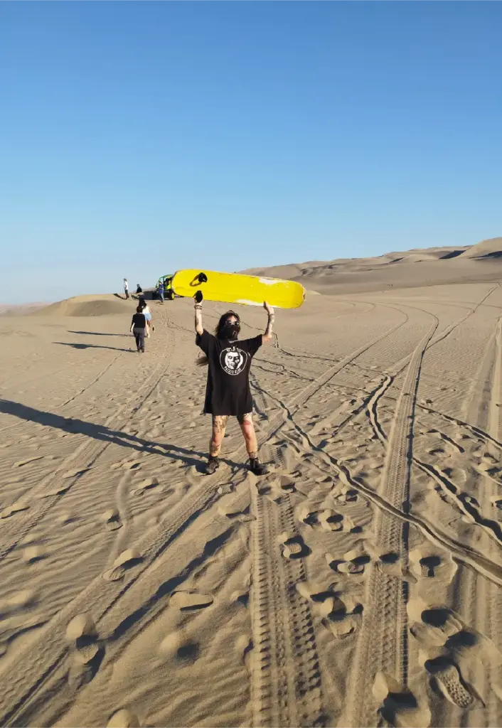 Sandboarding en Huacachina