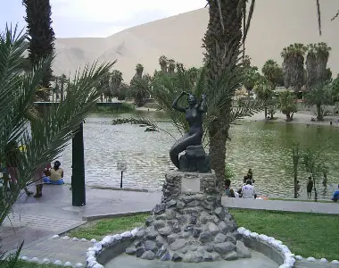leyenda de sirenas de huacachina