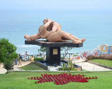 parque del amor lima